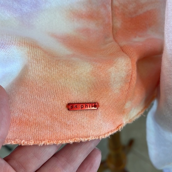 N.Philanthropy Harleen cropped tie-dye sweatshirt Size Medium NWT - Picture 13 of 17